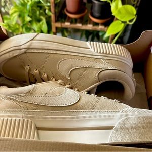 Women's Court Legacy Lift Platform Sneaker